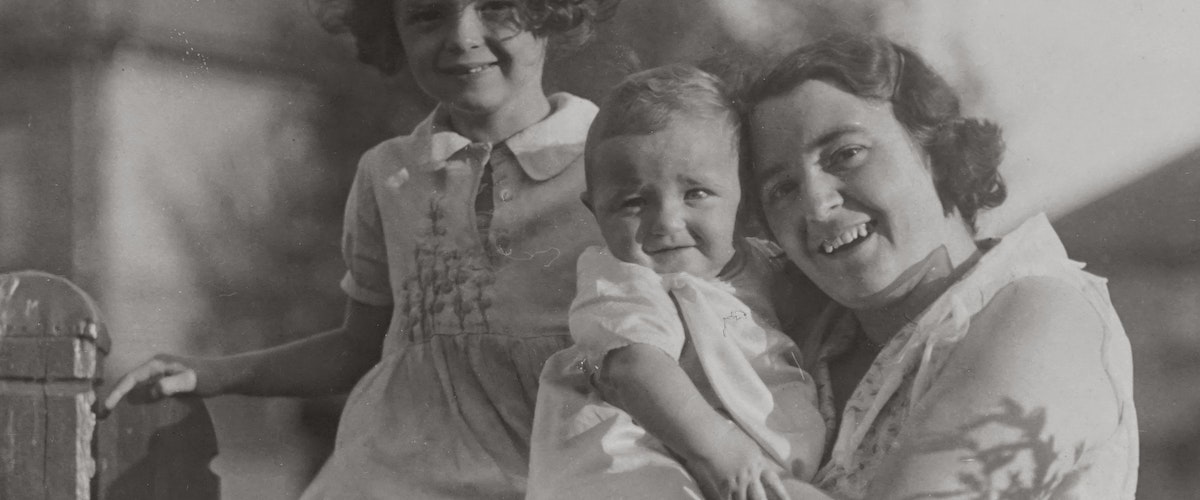 Vintage image of a mother and 2 small kids